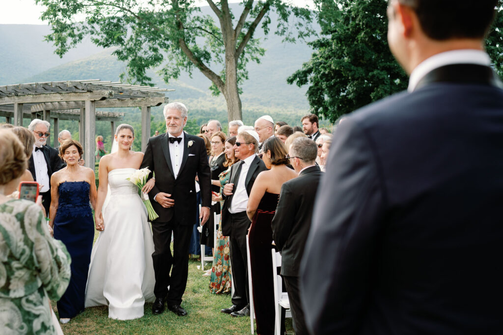 Step into this timeless black tie wedding at Hildene, the Lincoln Family Home in Manchester, Vermont ceremony