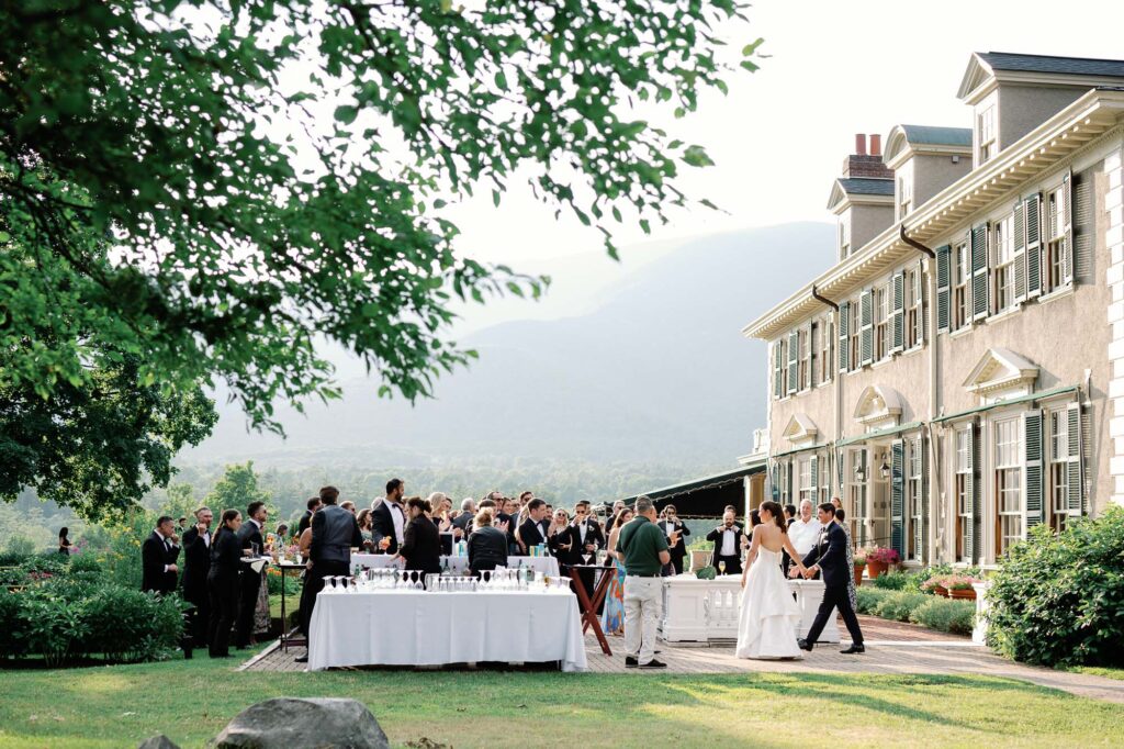 a timeless black tie wedding at Hildene, the Lincoln Family Home in Manchester, Vermont ceremony
