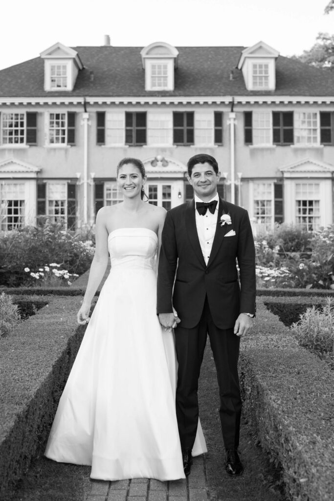 a timeless black tie wedding at Hildene, the Lincoln Family Home in Manchester, Vermont ceremony