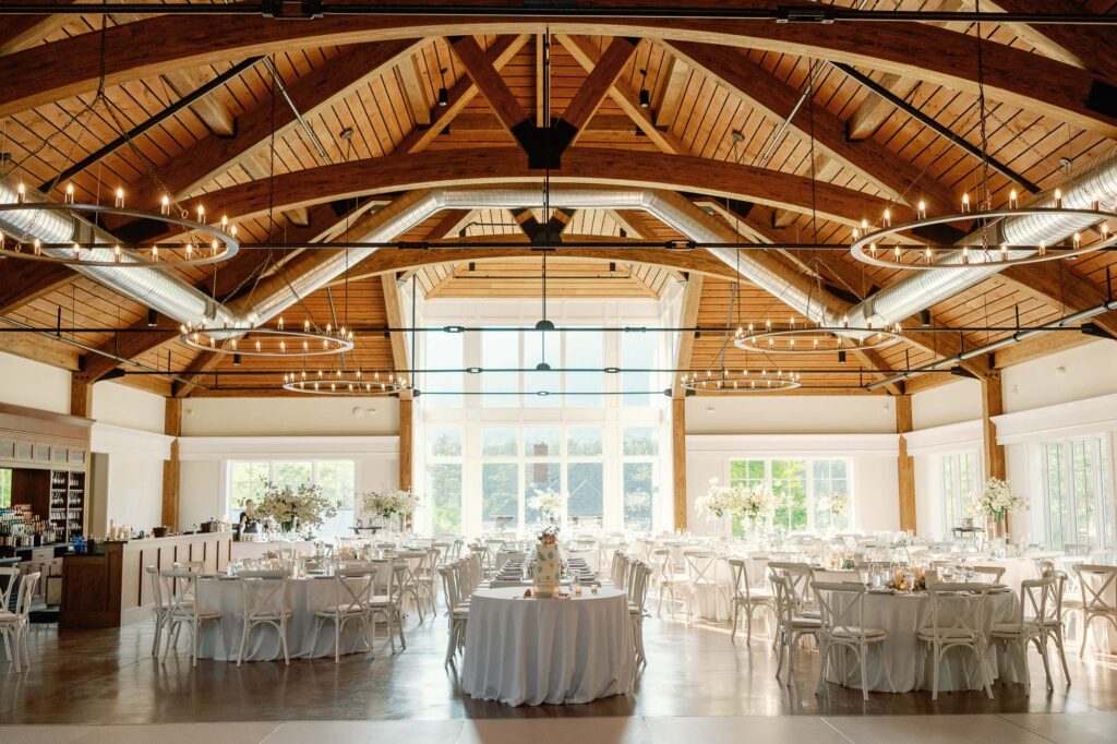 a timeless black tie wedding at Hildene, the Lincoln Family Home in Manchester, Vermont reception space