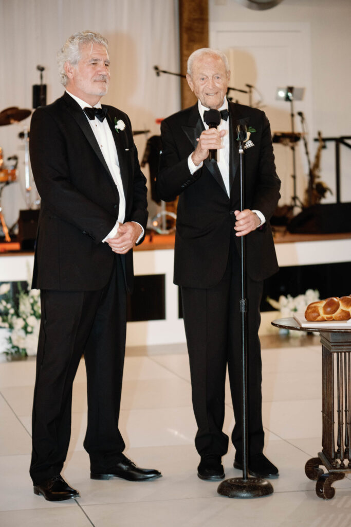 a timeless black tie wedding at Hildene, the Lincoln Family Home in Manchester, Vermont reception space