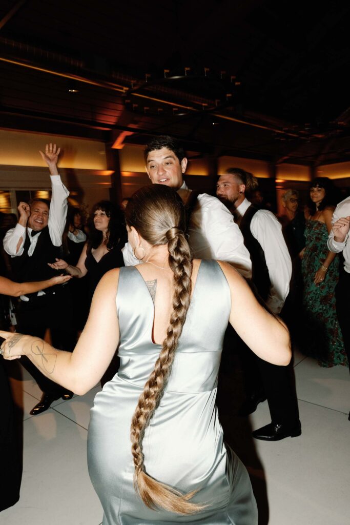 a timeless black tie wedding at Hildene, the Lincoln Family Home in Manchester, Vermont reception space