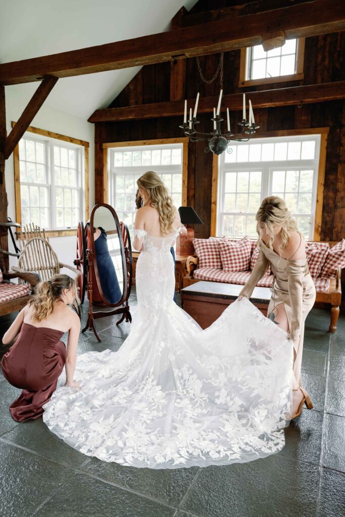 riverside farm vermont wedding in the fall getting ready area