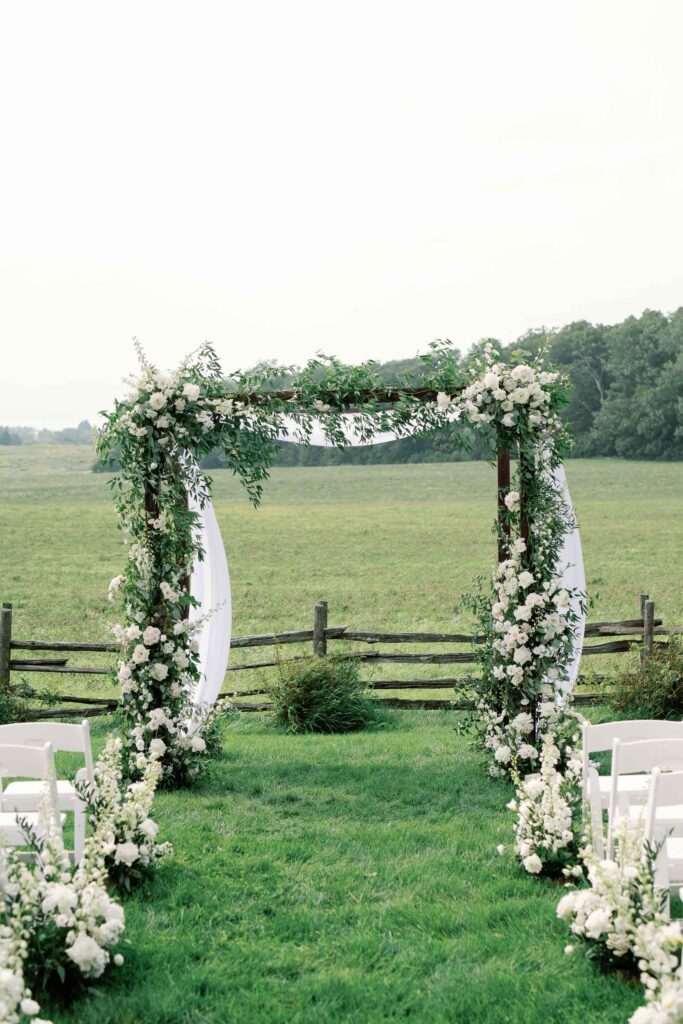 A black-tie Vermont wedding with a Nancy Meyers aesthetic at the historic Shelburne Museum Brick House with Personal notes for every guest, espresso martinis + churros, and sweeping lake views—this one’s for the romantics