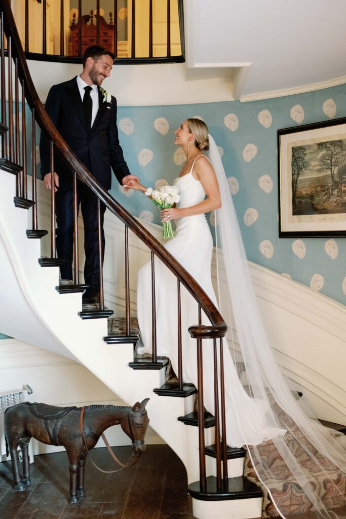 A black-tie Vermont wedding with a Nancy Meyers aesthetic at the historic Shelburne Museum Brick House with Personal notes for every guest, espresso martinis + churros, and sweeping lake views—this one’s for the romantics